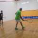 Due atleti invece si stanno affrontando in una partita classica: � l�occasione per capire come si gioca a squash